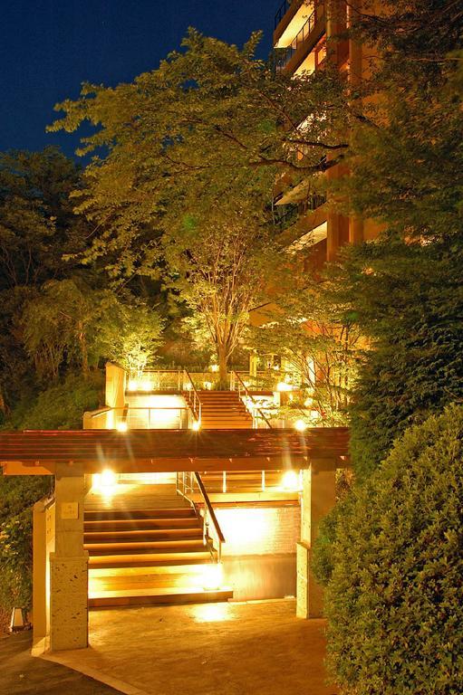Hakone Tokinoshizuku Otel Dış mekan fotoğraf The stairs at night