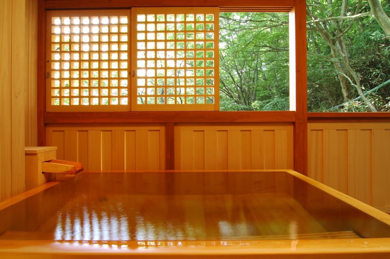 Hakone Tokinoshizuku Otel Oda fotoğraf A traditional Japanese onsen